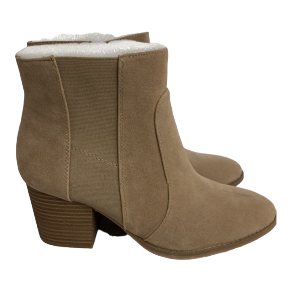 Universal Thread Catlin Womens' Ankle Suede Bootie, Taupe, 11